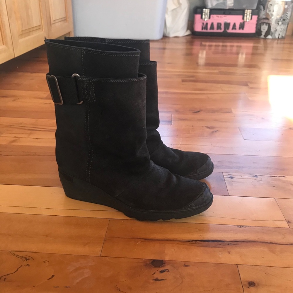 Sorel wedge boots